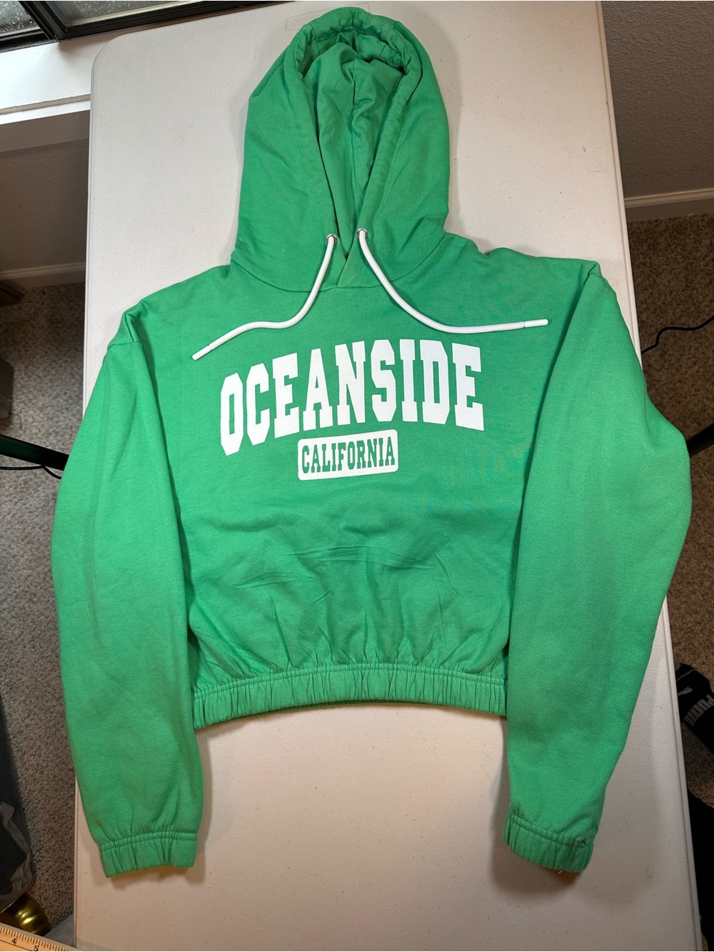 Day Break Oceanside California Cropped Hoodie Women’s Sm Green Beach sweatshirt